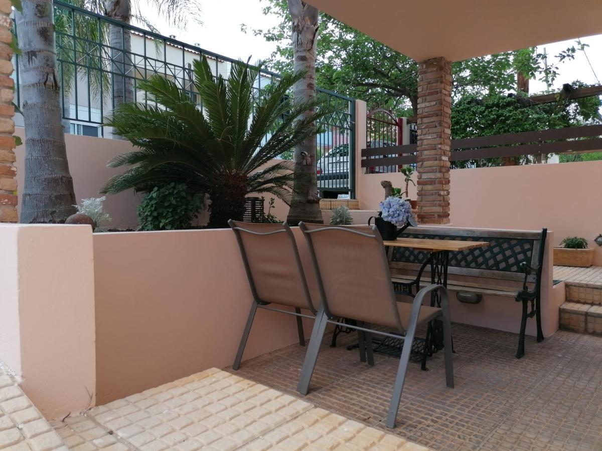 Petite Sofos Apartment
